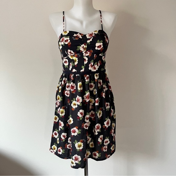American Eagle Outfitters Dresses & Skirts - American Eagle AEO Dress Sweetheart  Floral Cottagecore Rodeo Pockets Boho Sz 6